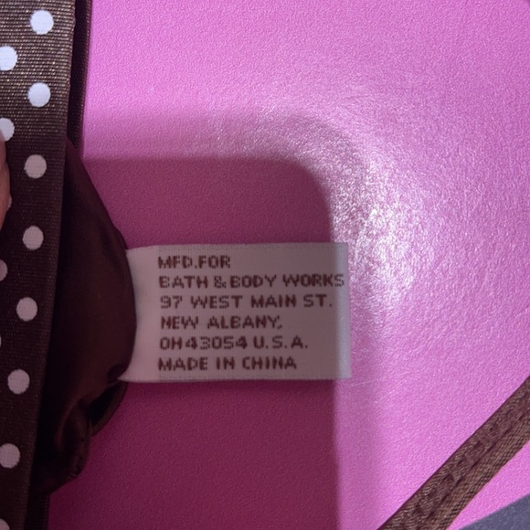 Henri Bendel For Bath & Body Works Brown Satin Make Up Cosmetic Bag Clut… - Picture 4 of 5